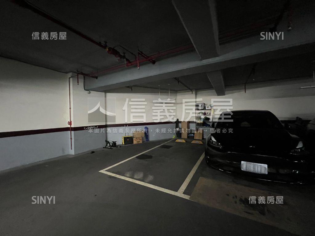 長虹Ａ。美妝２＋１帶車位房屋室內格局與周邊環境