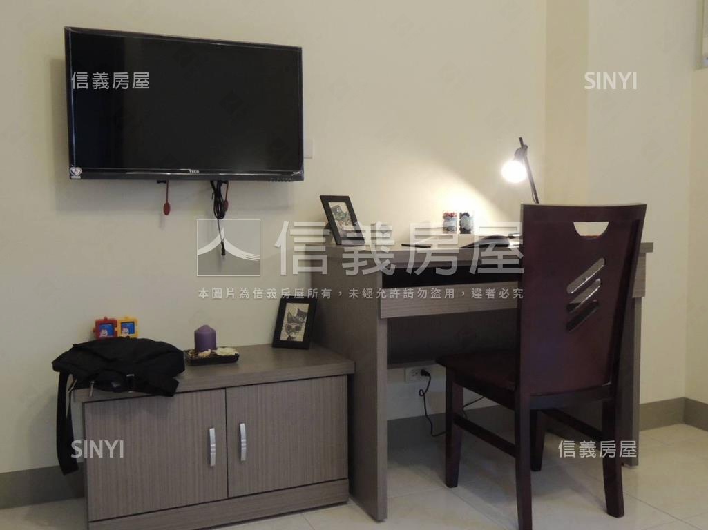 高醫整棟電梯金雞母房屋室內格局與周邊環境