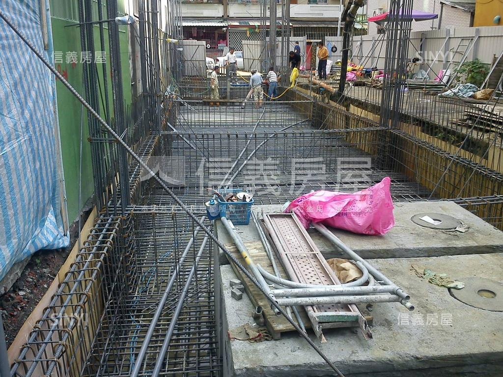 高醫整棟電梯金雞母房屋室內格局與周邊環境