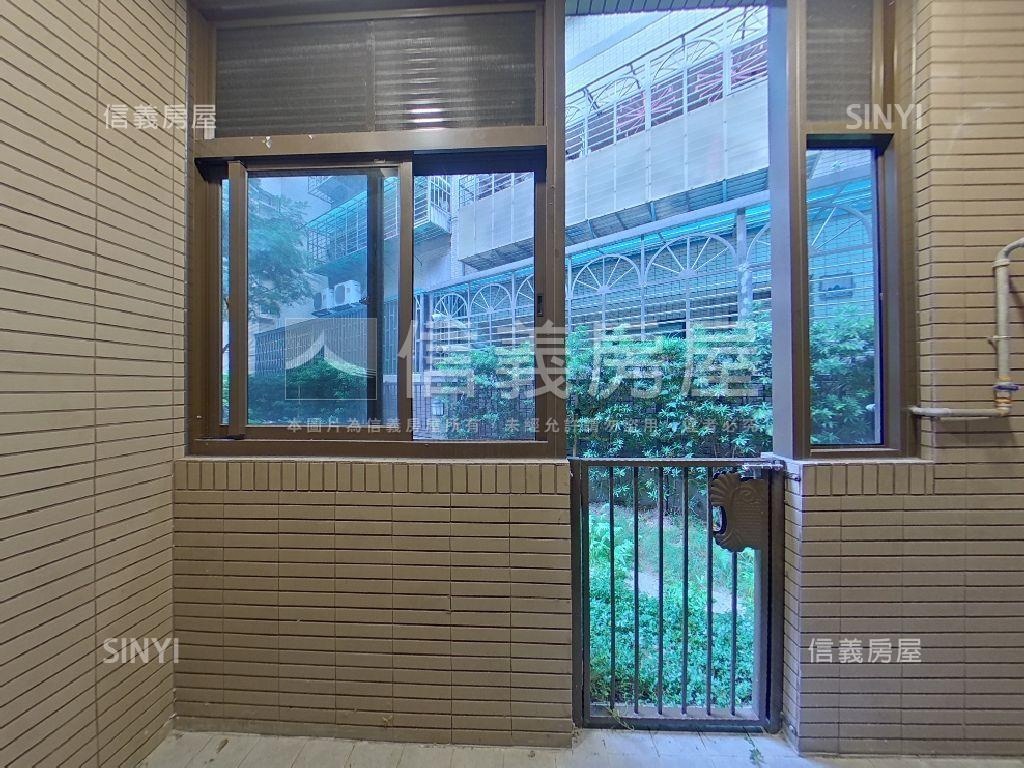 崇利Ａ１１店面房屋室內格局與周邊環境