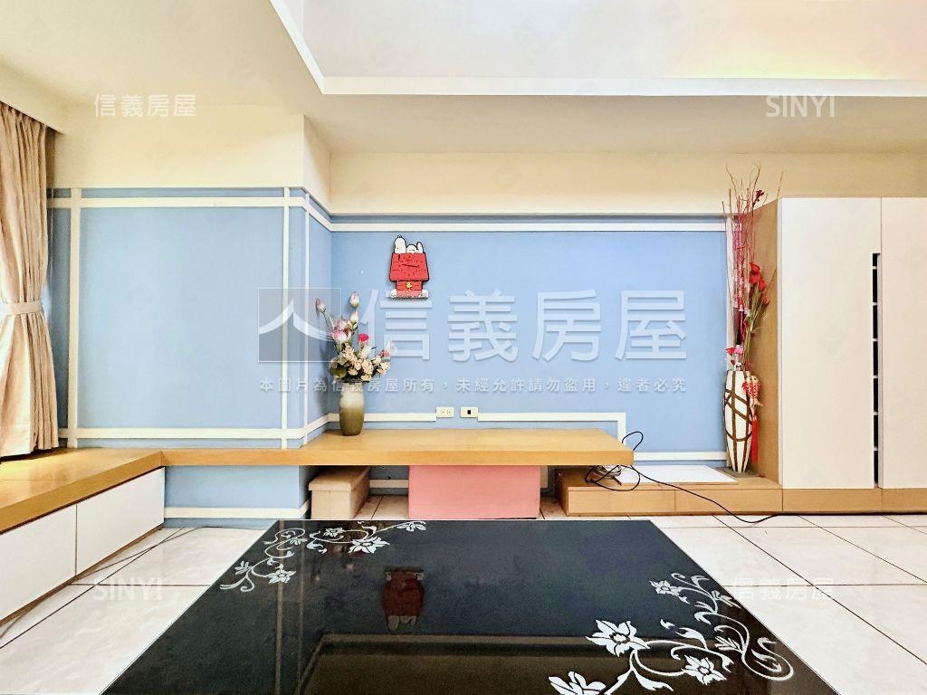 近文心崇德捷運站三房車位房屋室內格局與周邊環境
