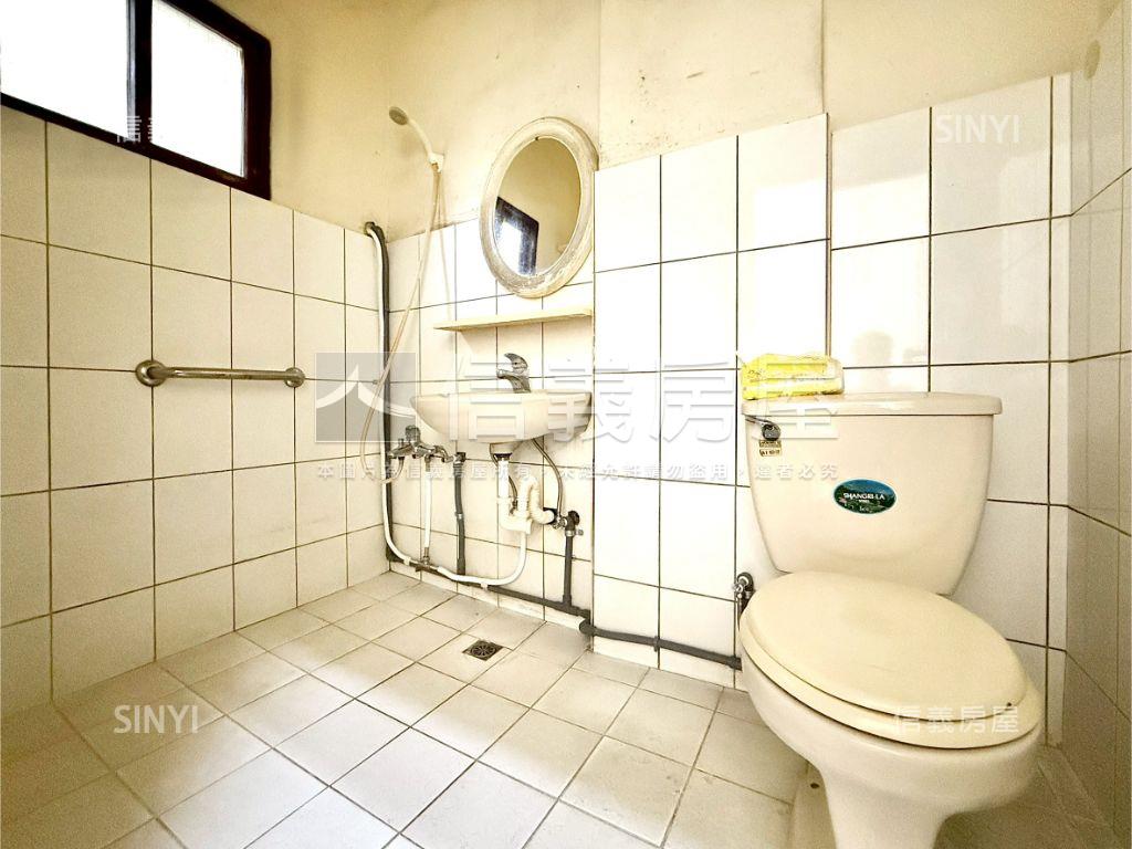 永安國小臨路透天房屋室內格局與周邊環境