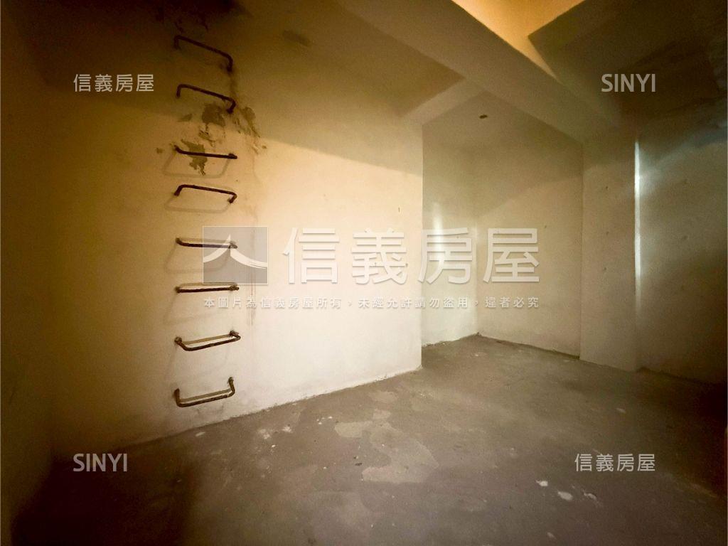 永安國小臨路透天房屋室內格局與周邊環境