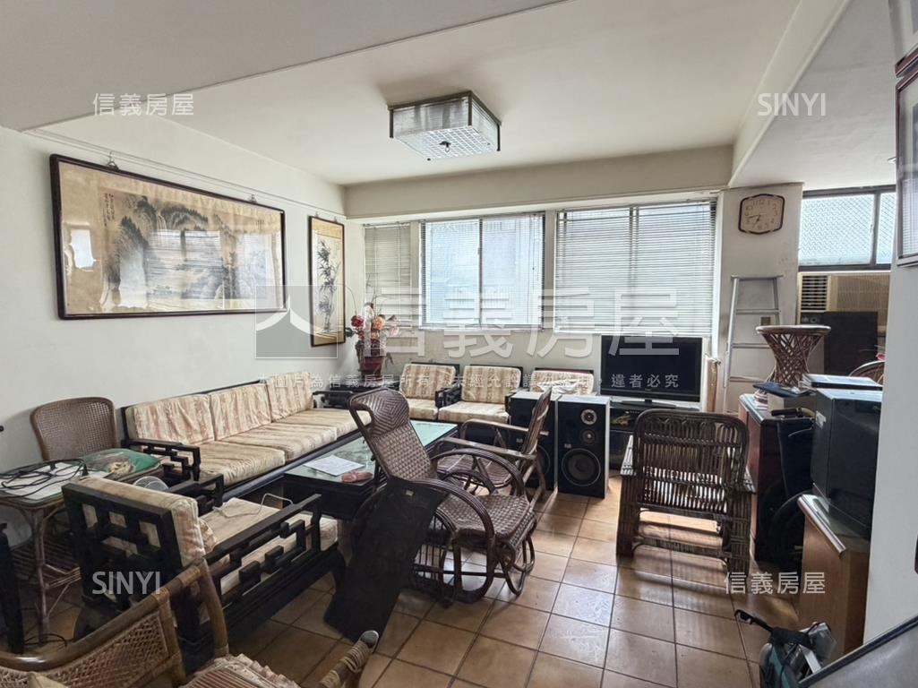 貴陽華廈大空間房屋室內格局與周邊環境