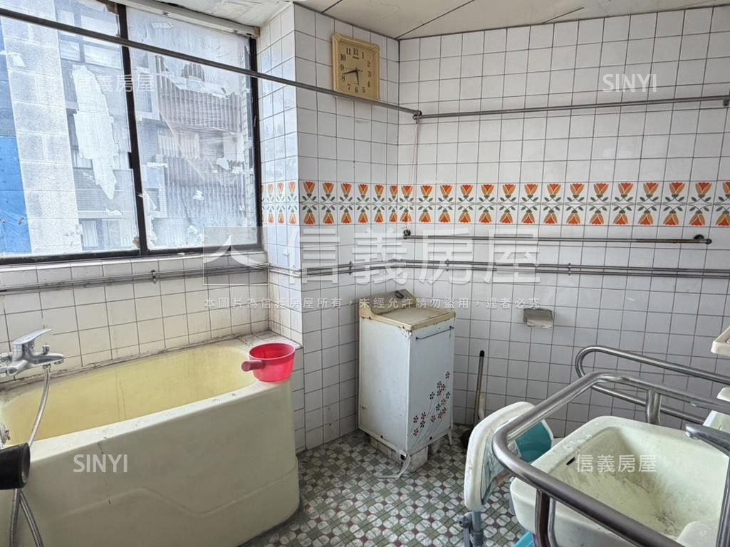 華廈邊間採光大空間房屋室內格局與周邊環境