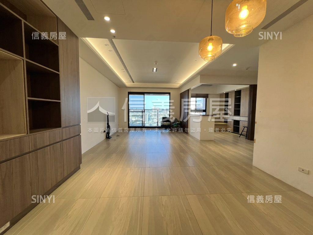 雙橡園１８１２帝王視野戶房屋室內格局與周邊環境