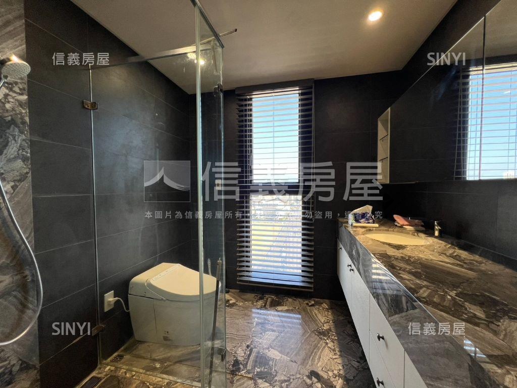 雙橡園１８１２帝王視野戶房屋室內格局與周邊環境