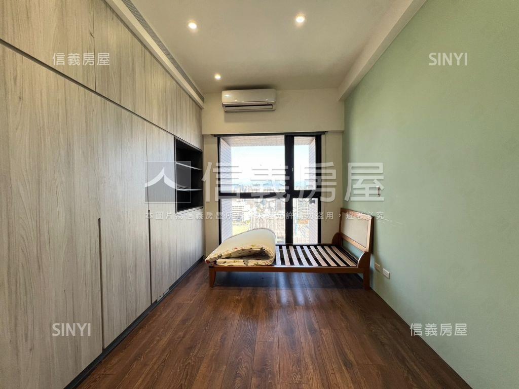 雙橡園１８１２帝王視野戶房屋室內格局與周邊環境