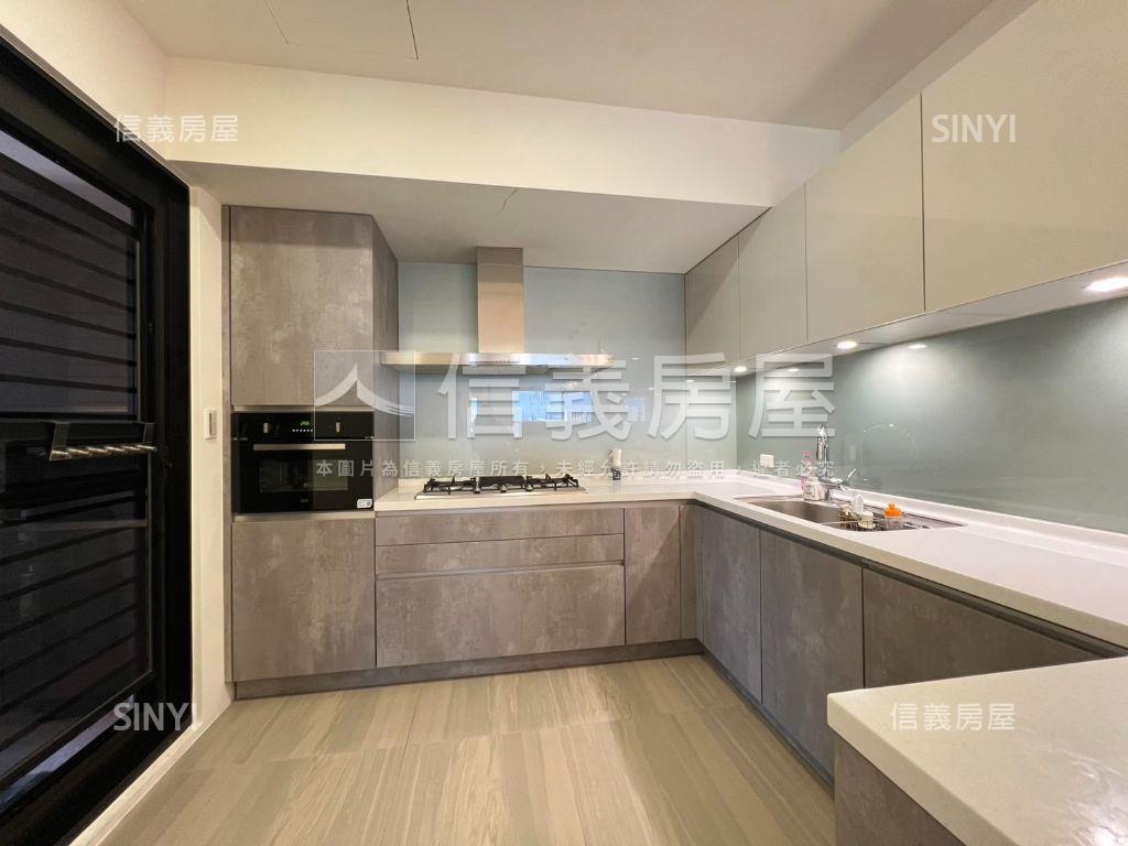 雙橡園１８１２帝王視野戶房屋室內格局與周邊環境