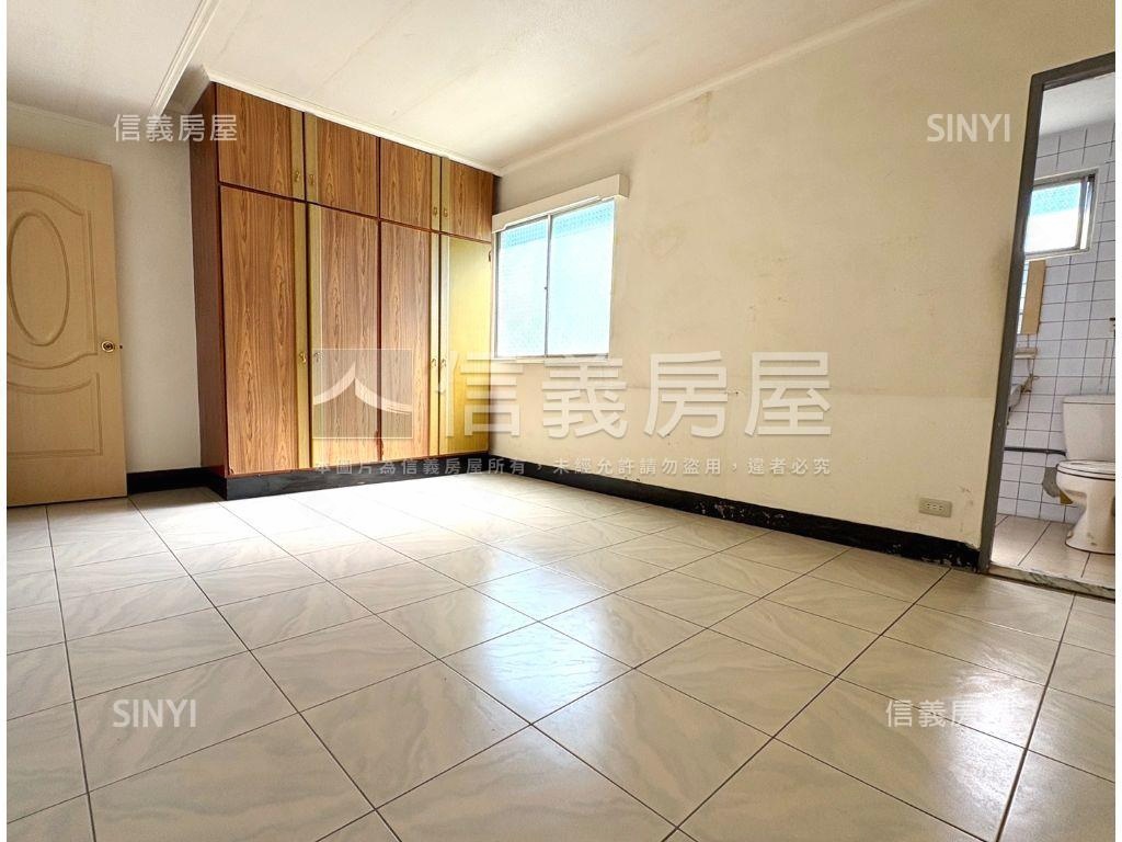 中山邊間採光３樓房屋室內格局與周邊環境