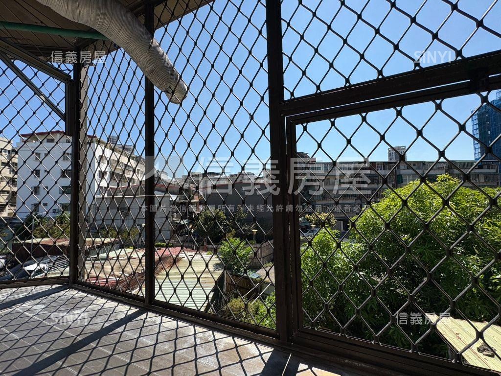 中山邊間採光３樓房屋室內格局與周邊環境