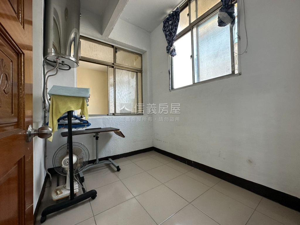 七張站旁邊間採光三房美寓房屋室內格局與周邊環境