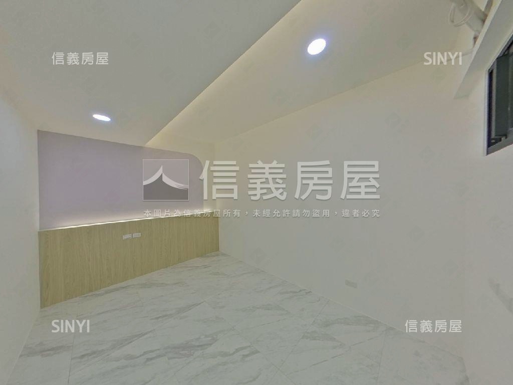 屋況好三樓近火車房屋室內格局與周邊環境