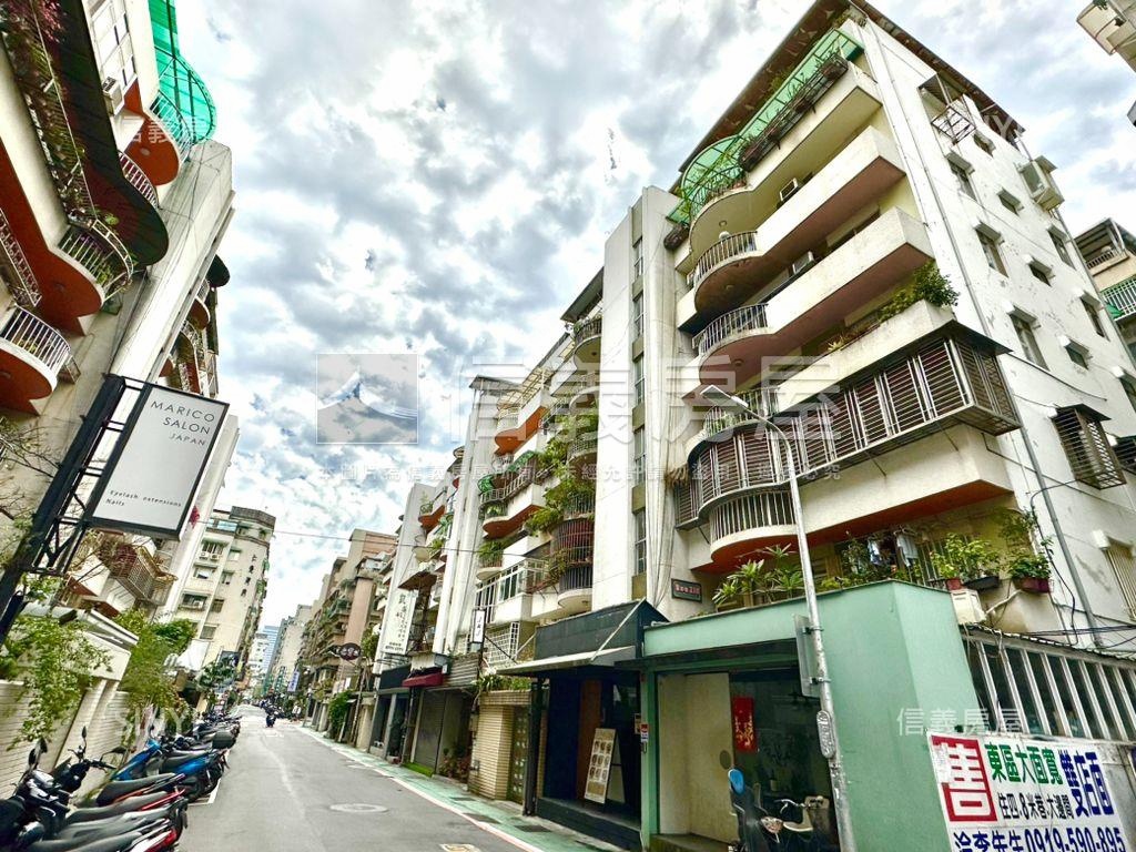 稀有華園高樓附坡平大車位房屋室內格局與周邊環境