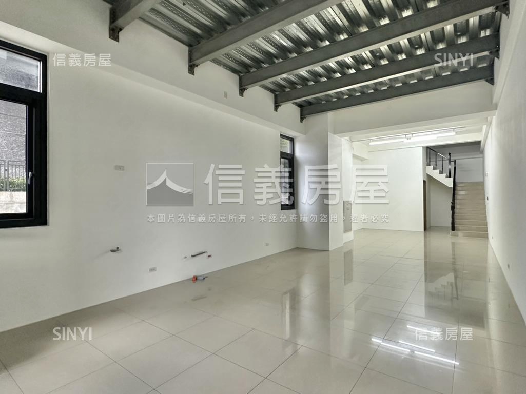 總太聚作雙平車邊間店面房屋室內格局與周邊環境