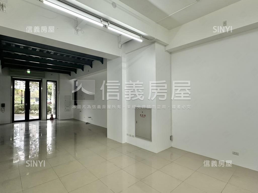 總太聚作雙平車邊間店面房屋室內格局與周邊環境