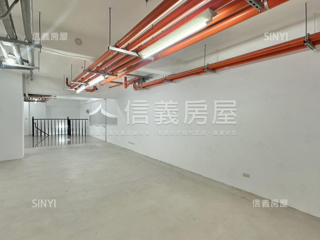 總太聚作雙平車邊間店面房屋室內格局與周邊環境