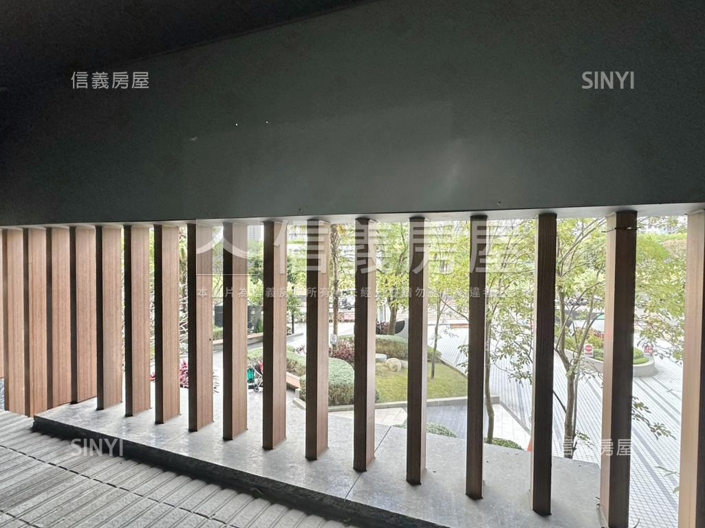 總太聚作雙平車邊間店面房屋室內格局與周邊環境