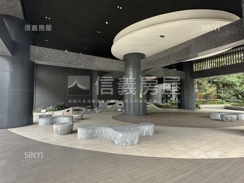 總太聚作雙平車邊間店面房屋室內格局與周邊環境