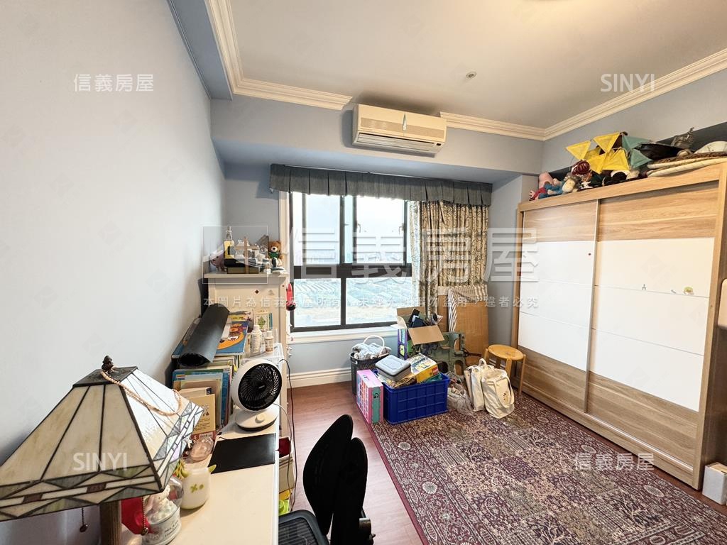 國艷公園首排景觀３房平車房屋室內格局與周邊環境