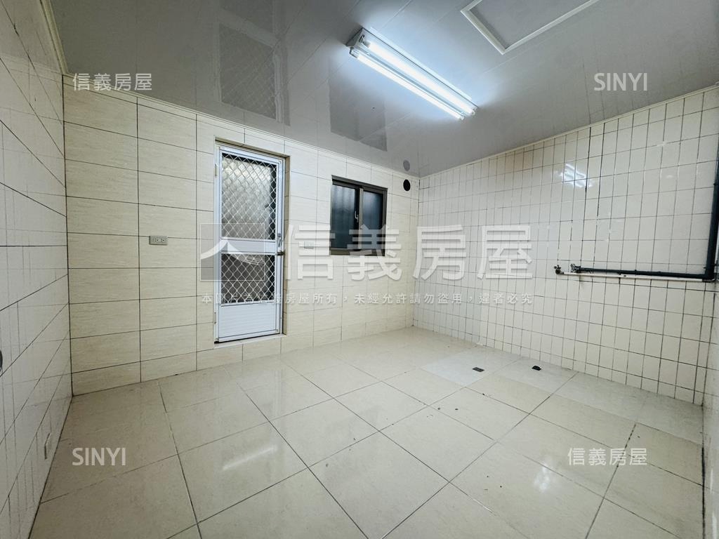 近國道活巷翻新低總價透天房屋室內格局與周邊環境