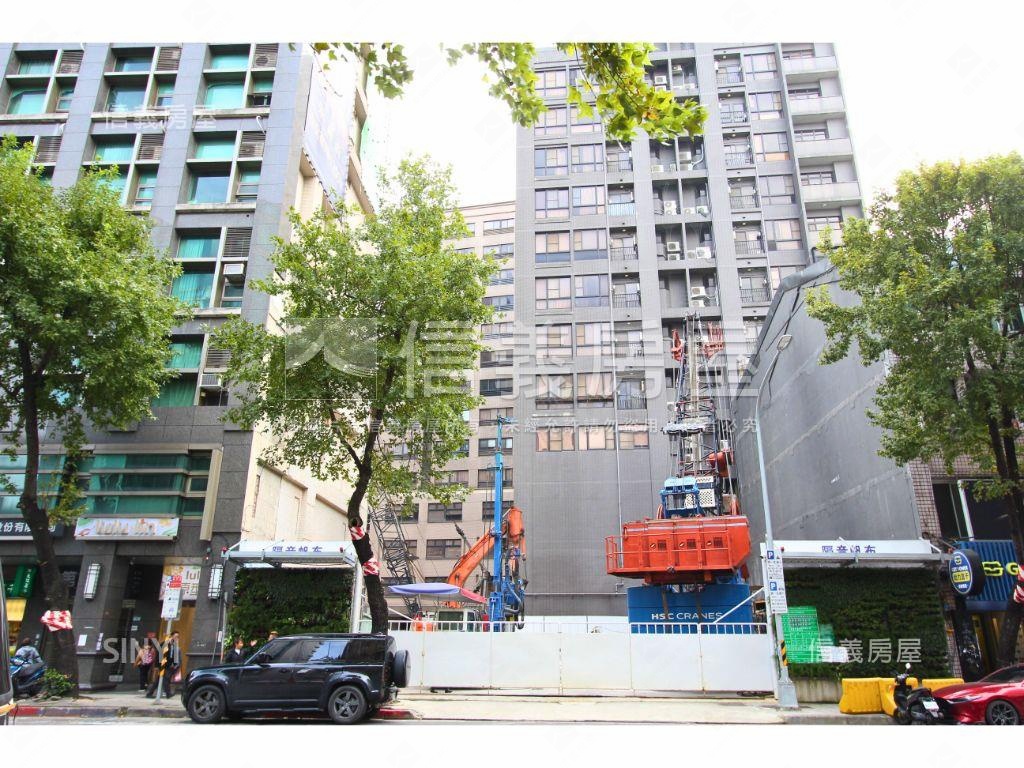 【昀集柏寓】２房坡平車位房屋室內格局與周邊環境