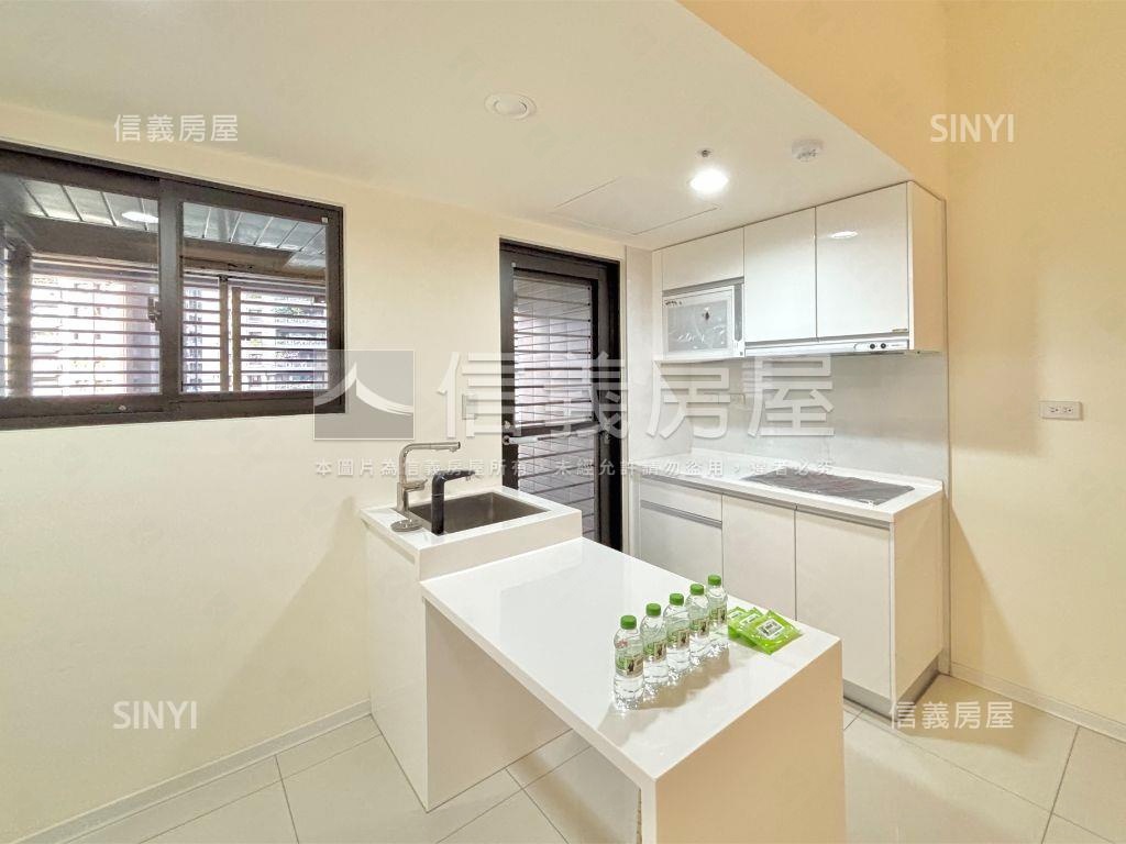 市政門牌高性價比三房平車房屋室內格局與周邊環境