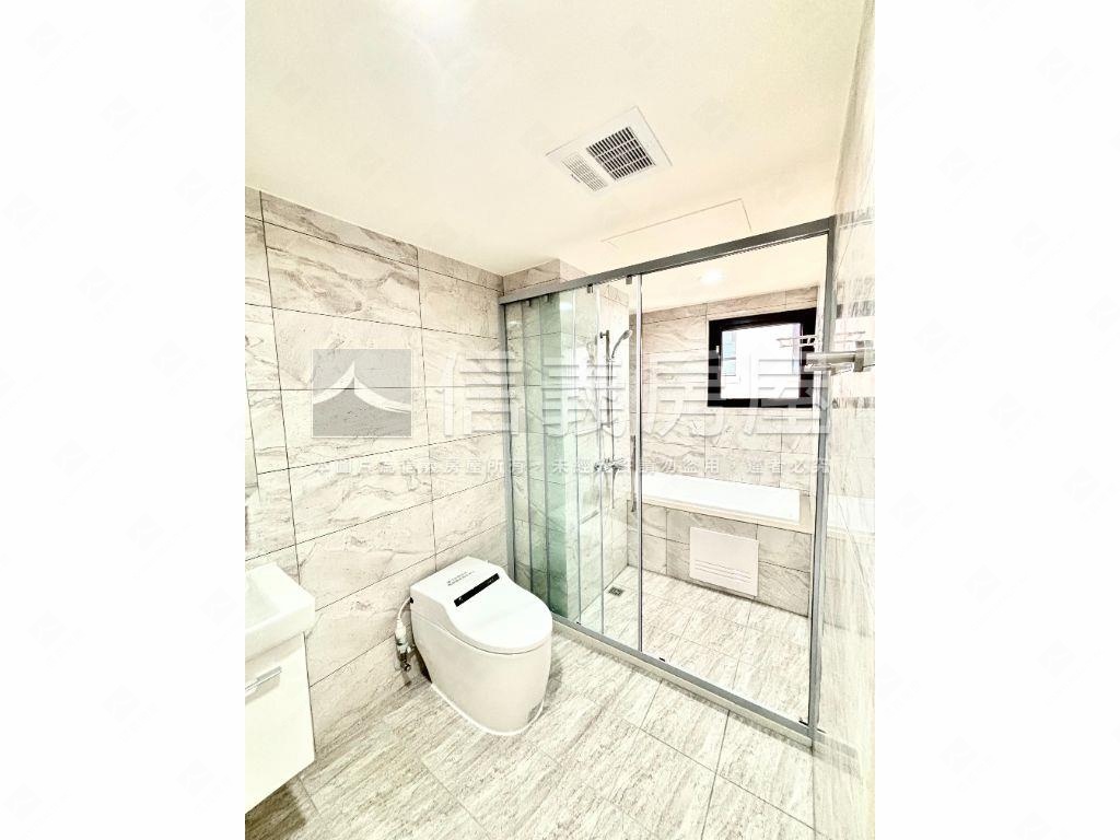 市政門牌高性價比三房平車房屋室內格局與周邊環境