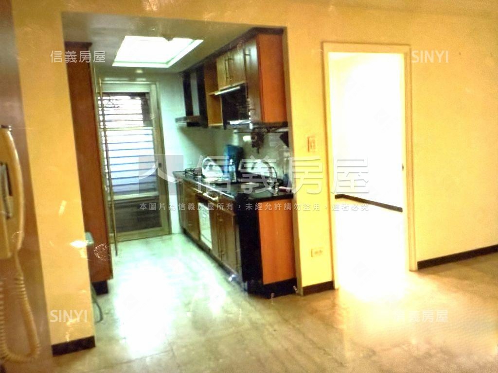 ＳＲＣ歐洲愛樂景觀高樓房屋室內格局與周邊環境