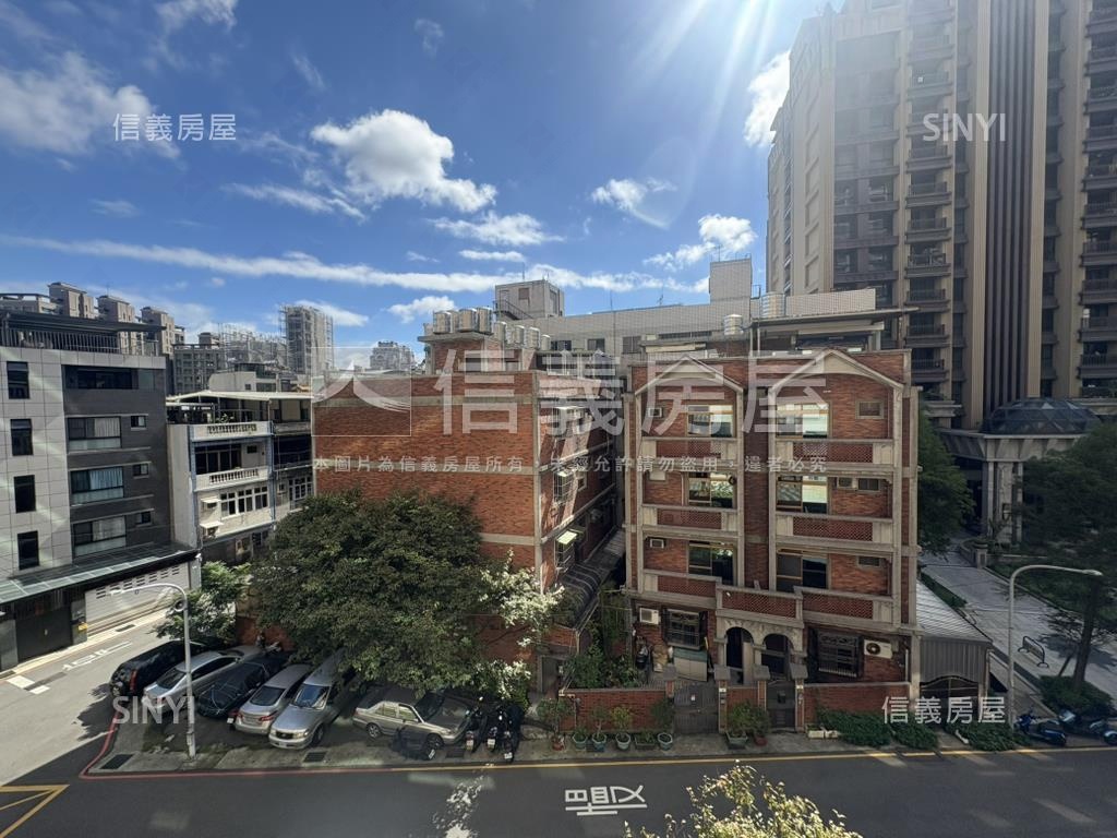 大興敦煌後棟精美三房房屋室內格局與周邊環境