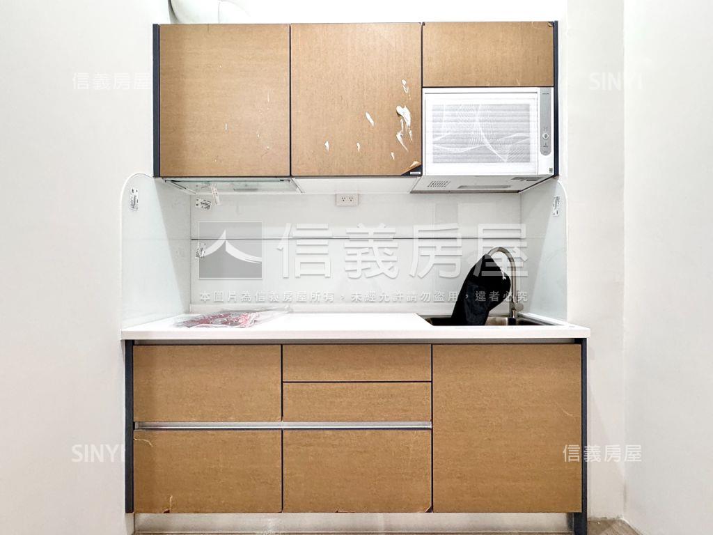 漢神巨蛋宏圃巨星景觀２房房屋室內格局與周邊環境