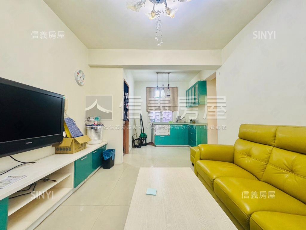 近捷運三面採光寓房屋室內格局與周邊環境