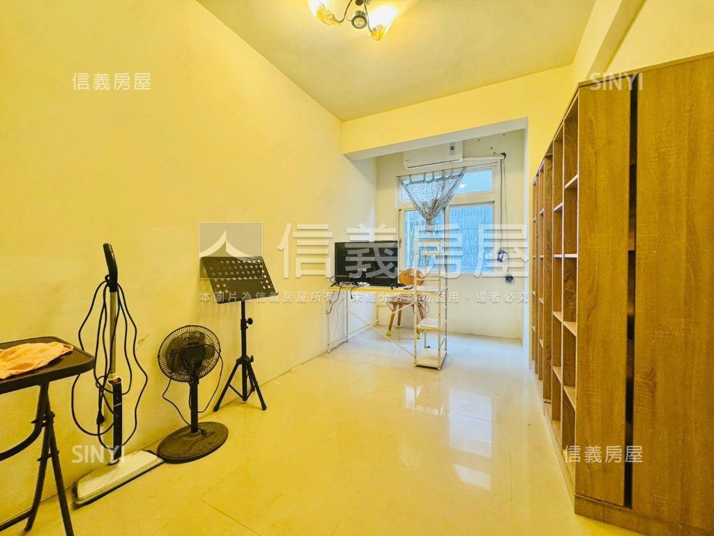 近捷運三面採光寓房屋室內格局與周邊環境