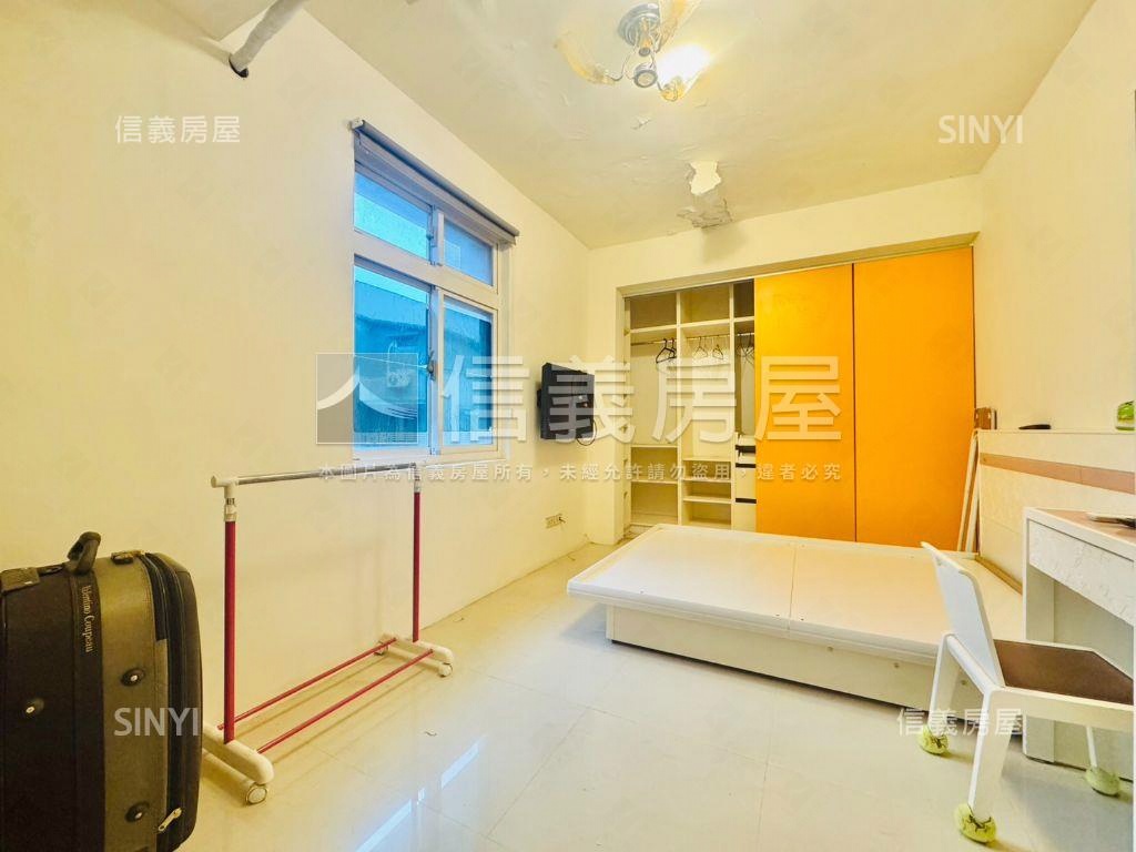 近捷運三面採光寓房屋室內格局與周邊環境