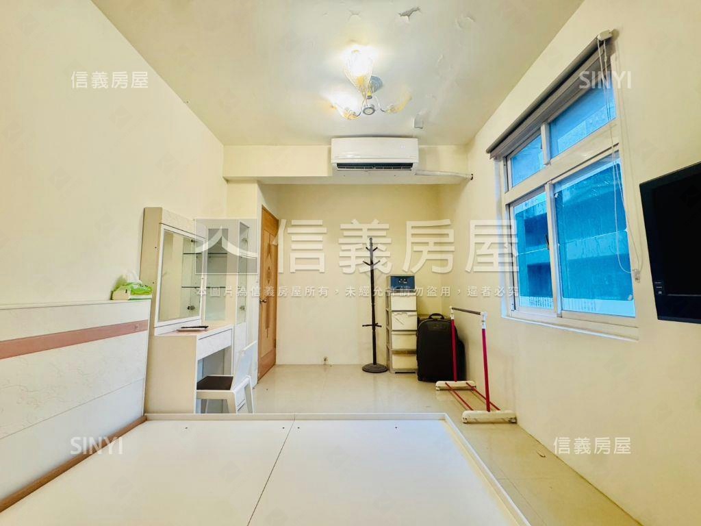 近捷運三面採光寓房屋室內格局與周邊環境