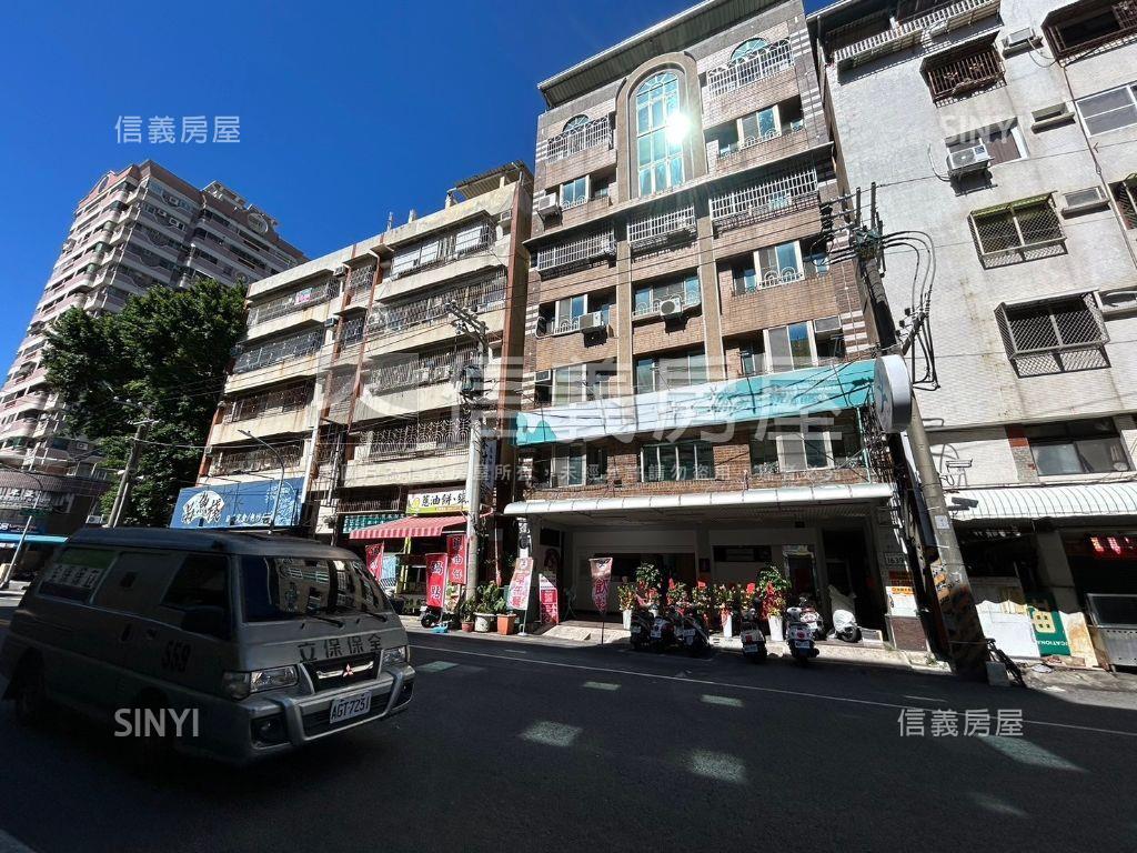 凹子底熱鬧面寬金店面房屋室內格局與周邊環境