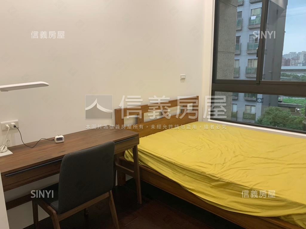 京石隱典雅四房車位房屋室內格局與周邊環境