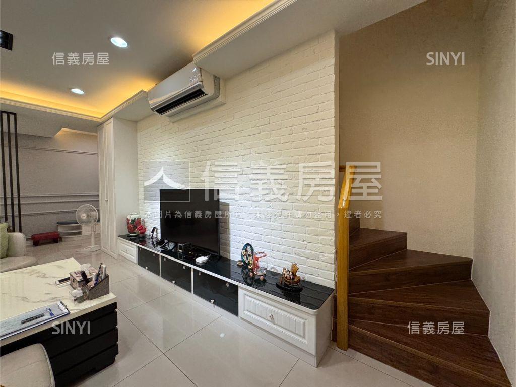 近車站有裝潢透天房屋室內格局與周邊環境