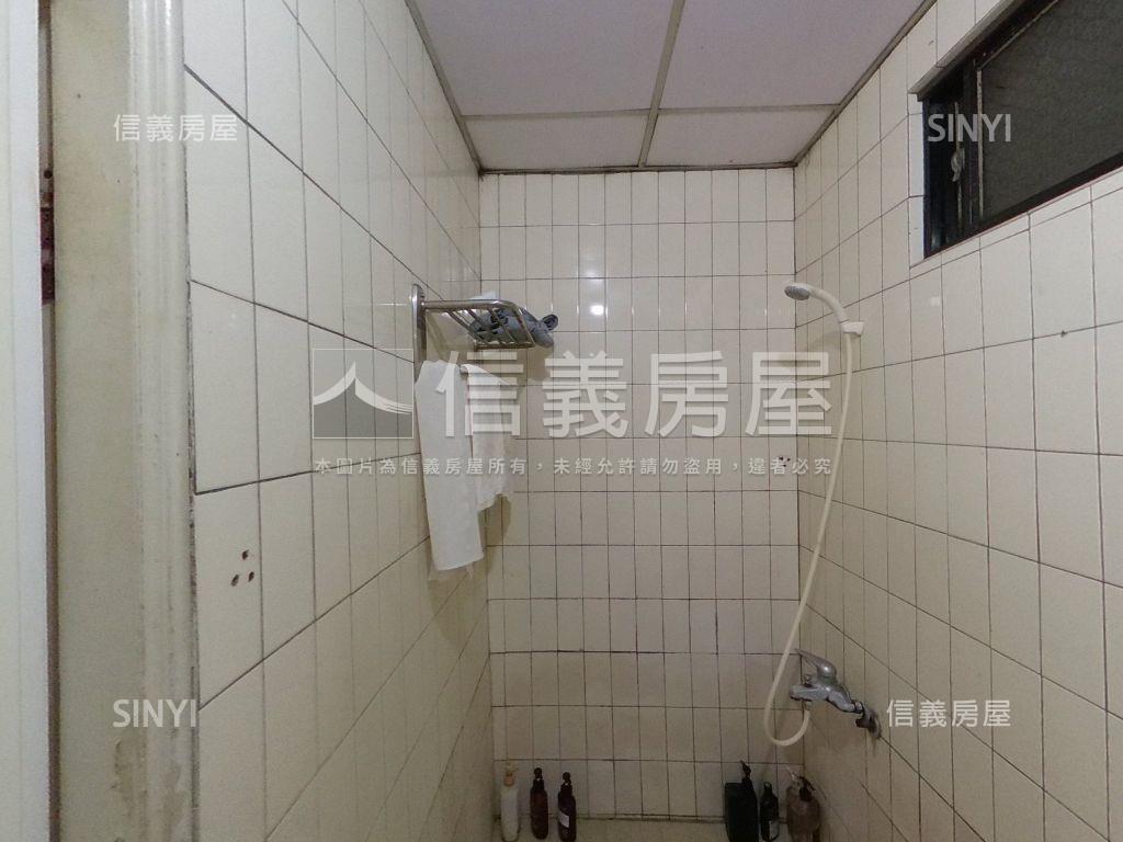 精選正松山路店面房屋室內格局與周邊環境