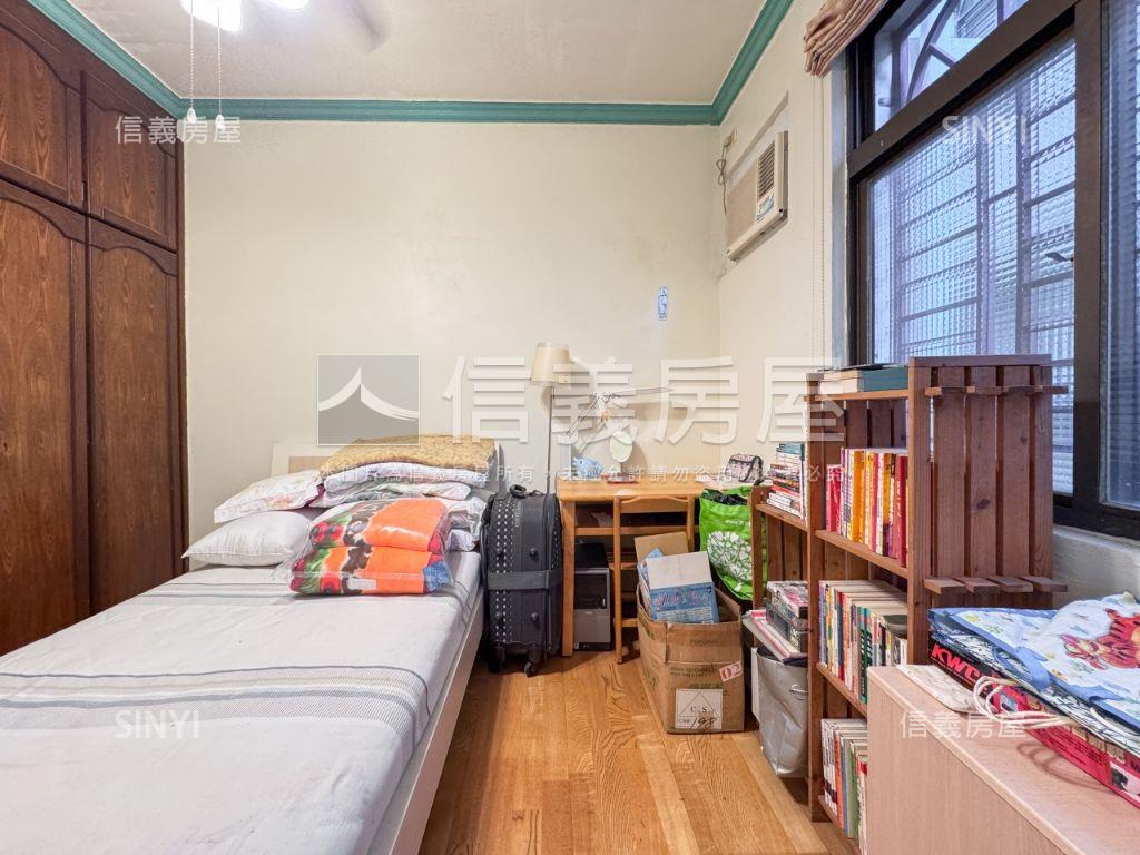 二重低總價社區型車庫透天房屋室內格局與周邊環境