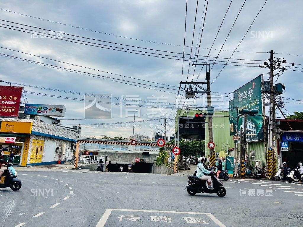 仁武住四面寬百坪土地房屋室內格局與周邊環境