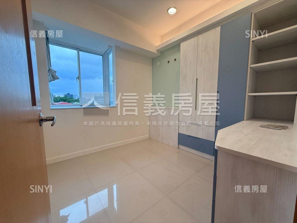 靜心心靜大三房＋車位房屋室內格局與周邊環境