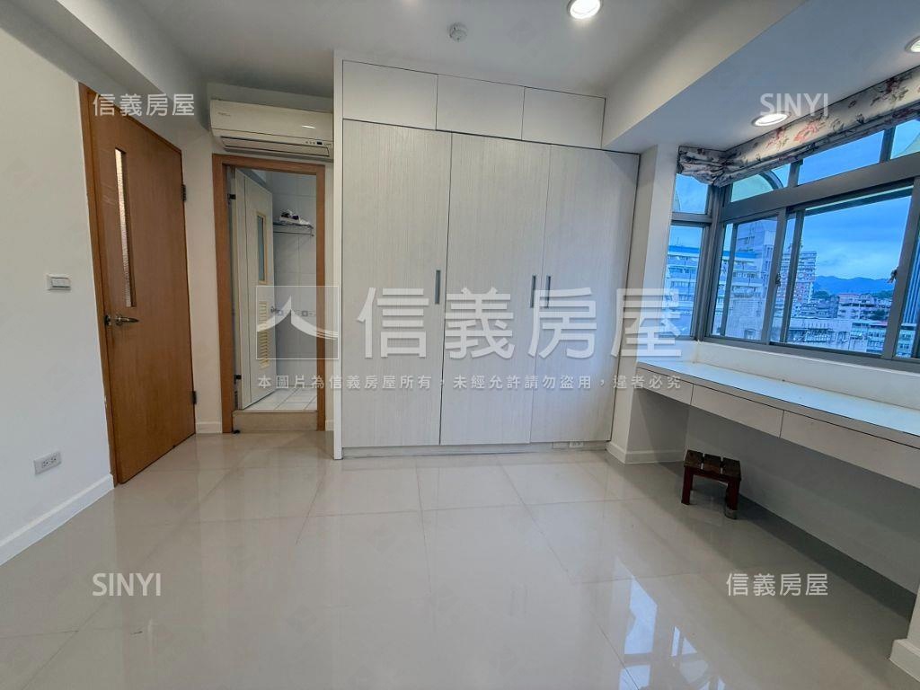靜心心靜大三房＋車位房屋室內格局與周邊環境