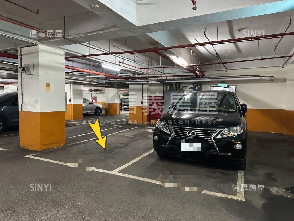 靜心心靜大三房＋車位房屋室內格局與周邊環境
