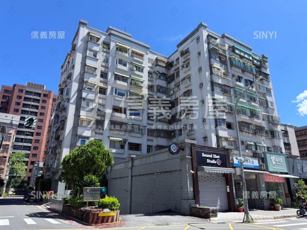 靜心心靜大三房＋車位房屋室內格局與周邊環境