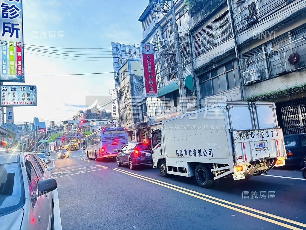 專委竹東市區雙臨路金店面房屋室內格局與周邊環境
