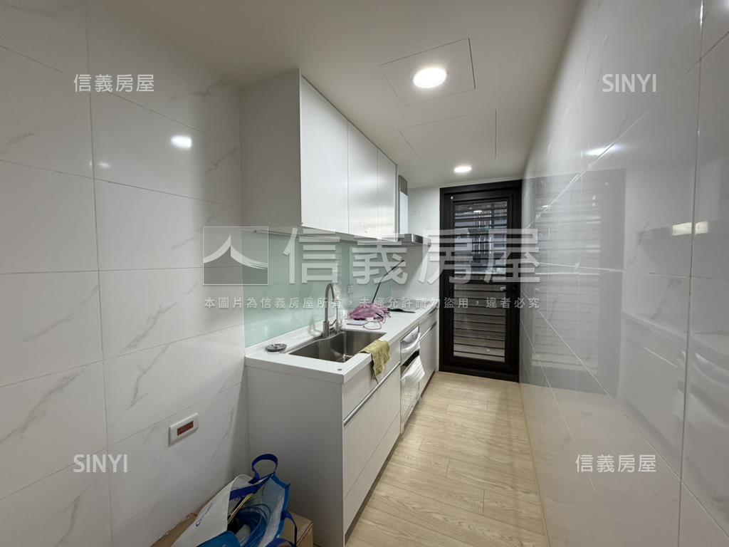 麗江星漾邊間３室＋車位房屋室內格局與周邊環境