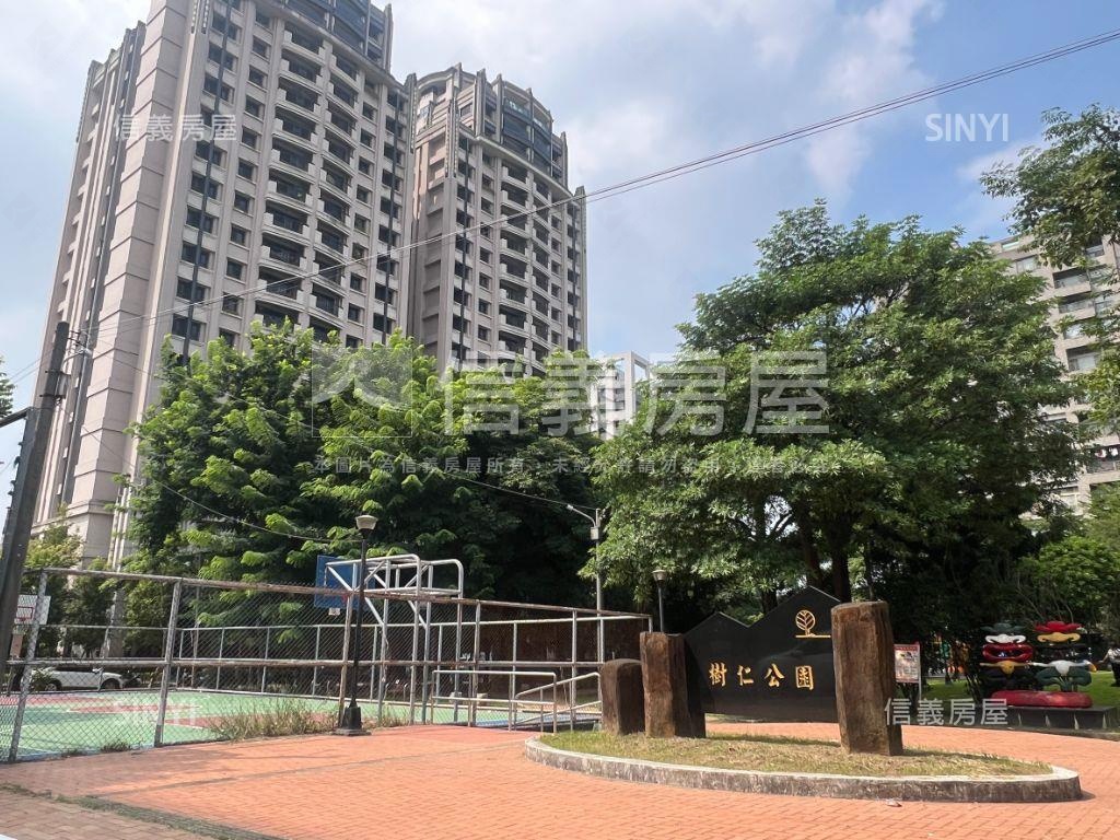 專任稀有福田一街臨路透天房屋室內格局與周邊環境