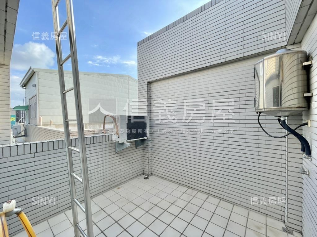 商６０旁安西店面透天房屋室內格局與周邊環境