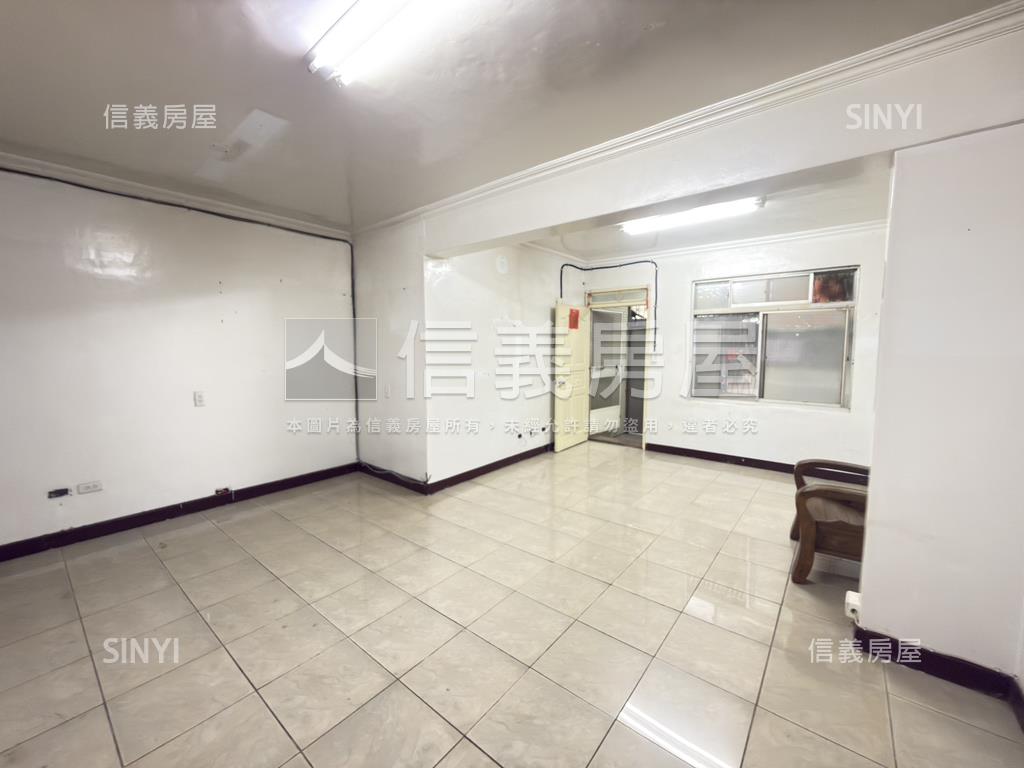 近森林公園稀有釋出一樓讚房屋室內格局與周邊環境